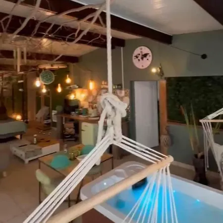 Cosy Avec Jacuzzi Prive - Escapade A Deux